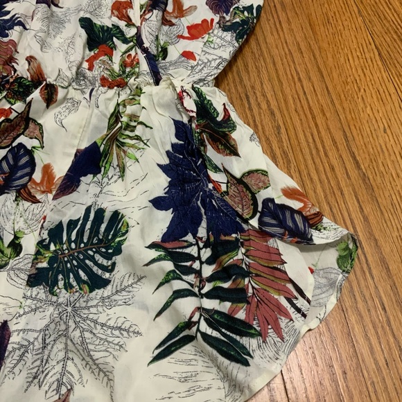 SHEIN Floral Romper - Picture 2 of 6